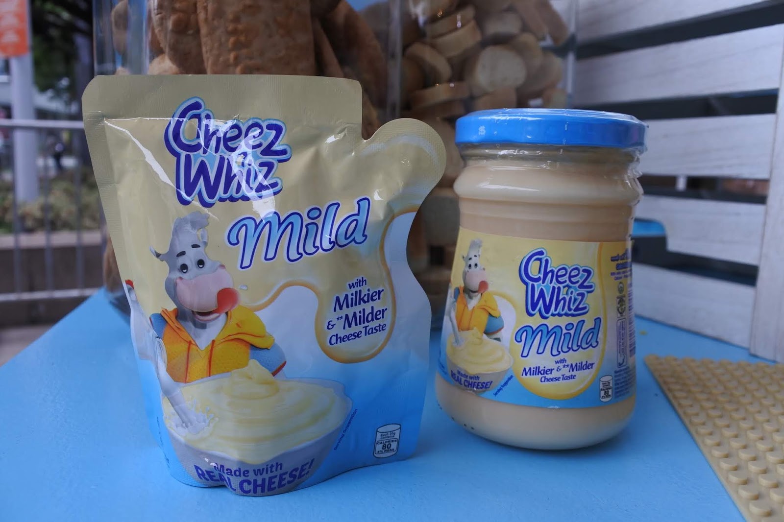 Cheez Whiz Mild A Milkier Cheese Spread Viva Manilena