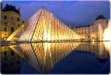Pirâmide- Louvre