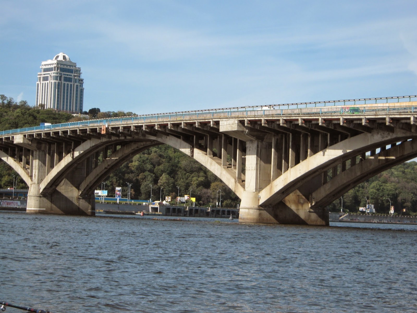 метро мост киев