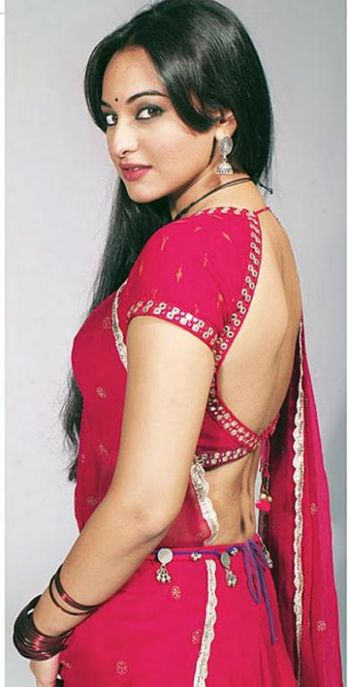 Zozo صور الممثلة الهندية سوناكشي سينها 2011 Sonakshi Sinh 