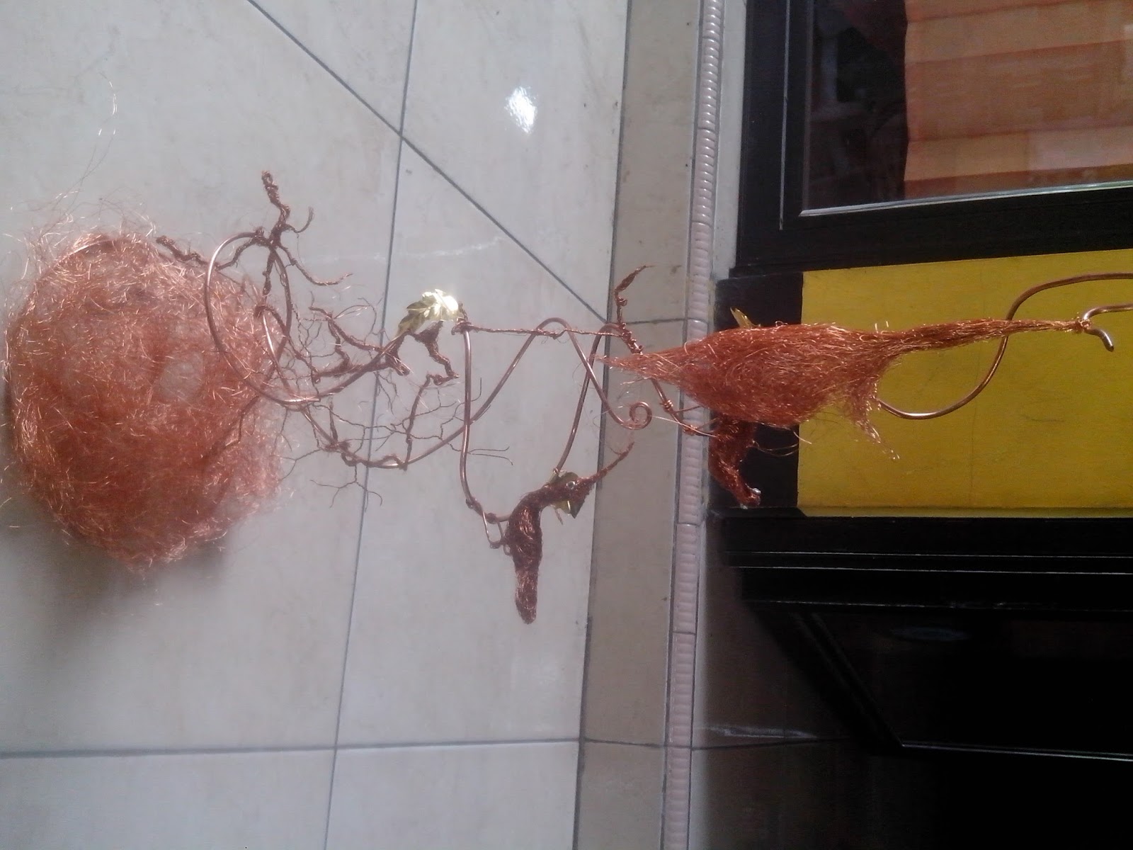 Recycle Art with Dheni Herdiana: Memanfaatkan kawat / kabel tembaga
