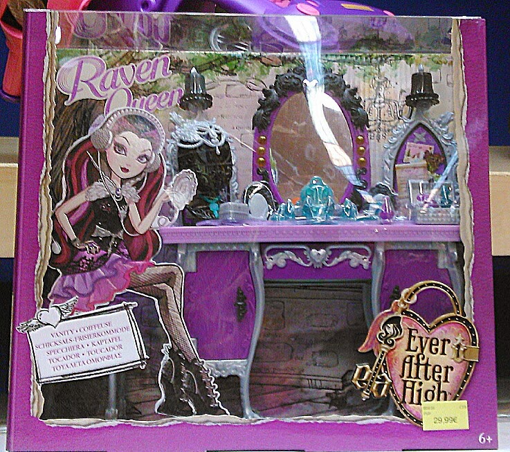 Ever After High Raven queen Vanity