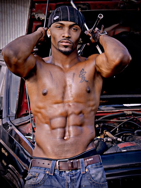 Sexy Black Men Shirtless:Black Hunks Rock!