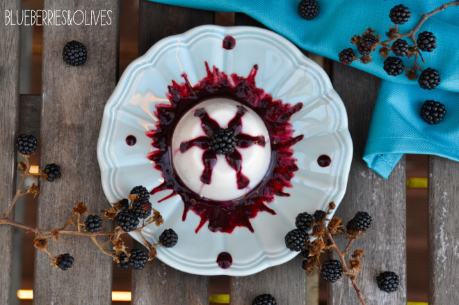 COCONUT PANNACOTTA WITH BLACKBERRY SYRUP 3