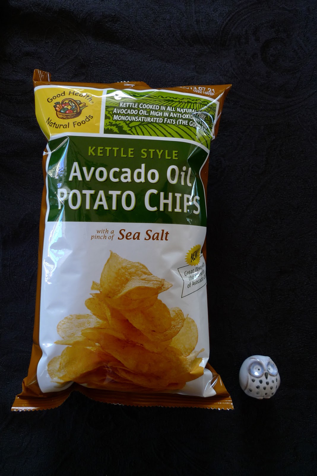 オツなグロサリーありますよ。 Avocado Oil Potato Chips
