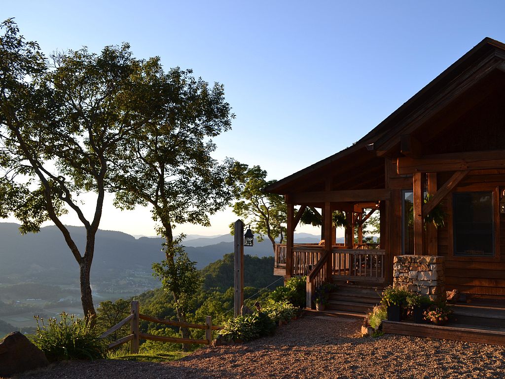 North Carolina cabins, Mountain Vacation Rentals and Lakefront Cottages