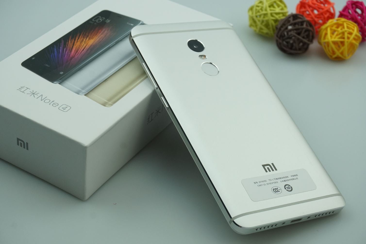 Xiaomi Redmi 4 Белый Купить