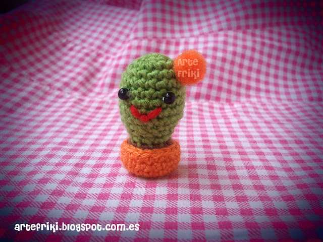 mini cactus amigurumi crochet ganchillo