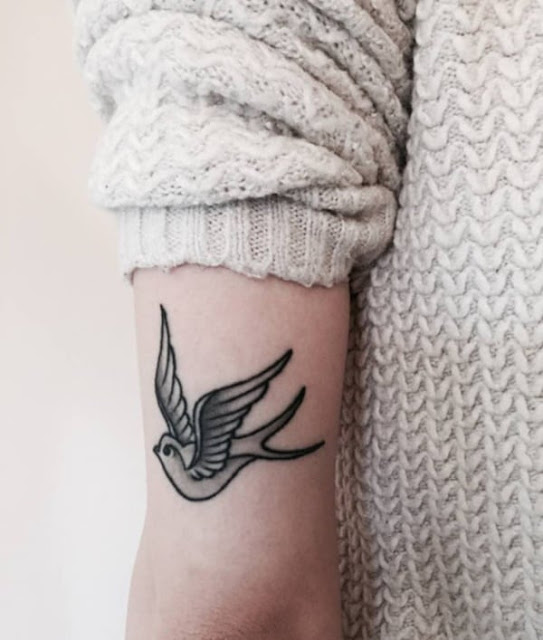 tatuagens de andorinhas para as mulheres tatuagens de andorinhas para as mulheres