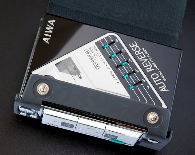 collected archives 1986 Aiwa HSG09 Auto Reverse Stereo Cassette