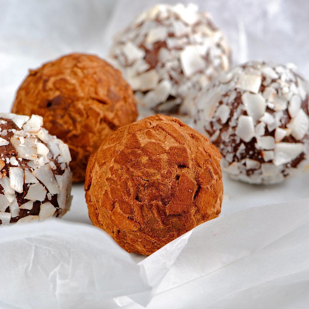 JULES FOOD... Coconut Key Lime Dark Chocolate Truffles