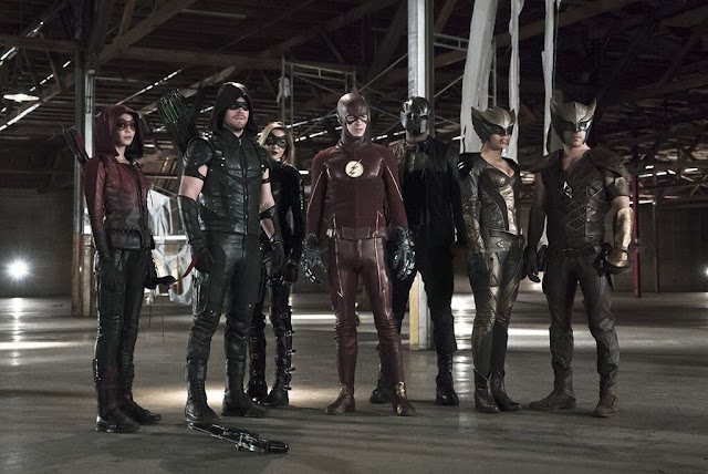 The Flash and Arrow - First Look Promotional Photo from Crossover