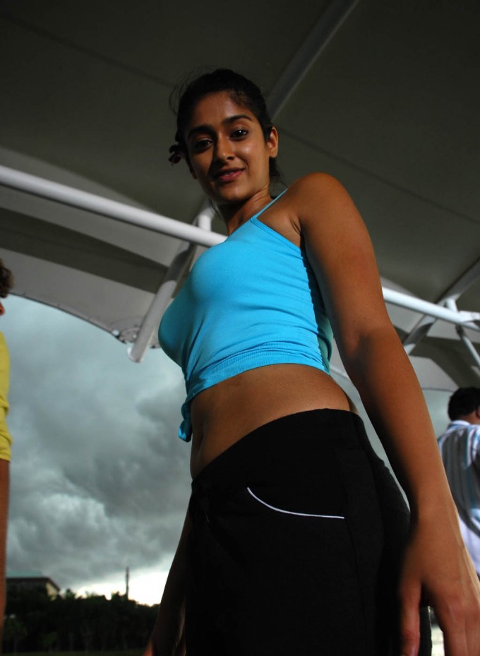 Pg Ileana Hot Yoga Pose Stills In Kick