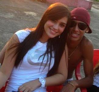 Neymar+Girlfriend+Fernanda+Barroso+2012_.jpg