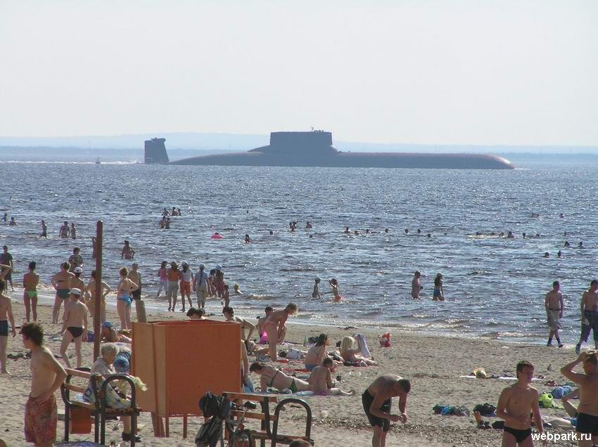 Typhoon%2528Akula%2529+near+a+beach+in+Severodvinsk+4.jpg