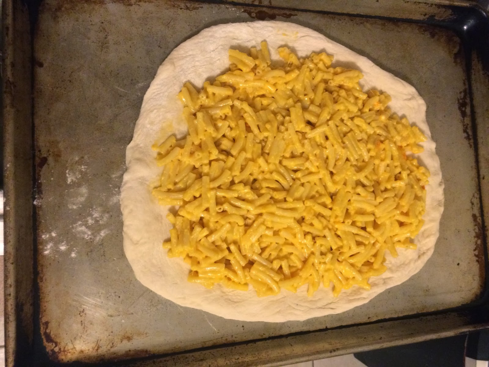Little Cook in the Big City Macaroni and Cheese Pizza