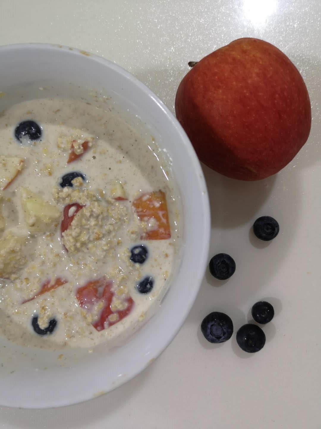 Instant Yogurt and Oat Porridge