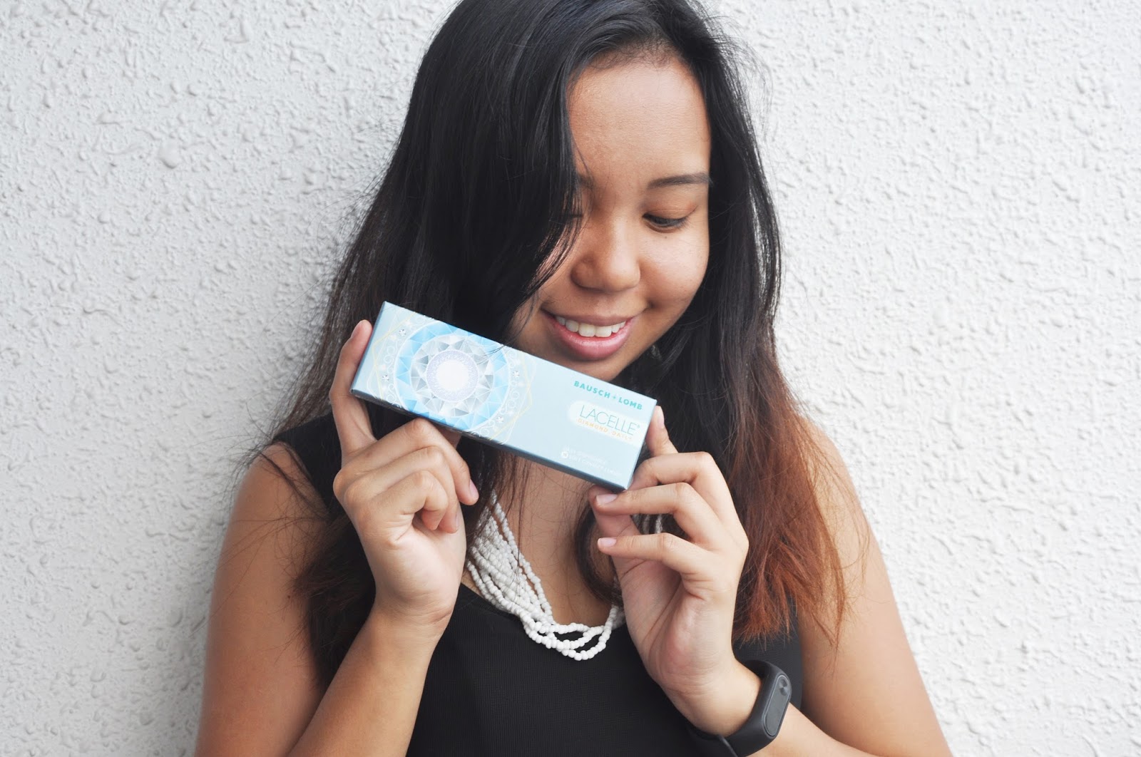 Sara Wanderlust How to wear Contact Lens for First Timers Bausch+Lomb