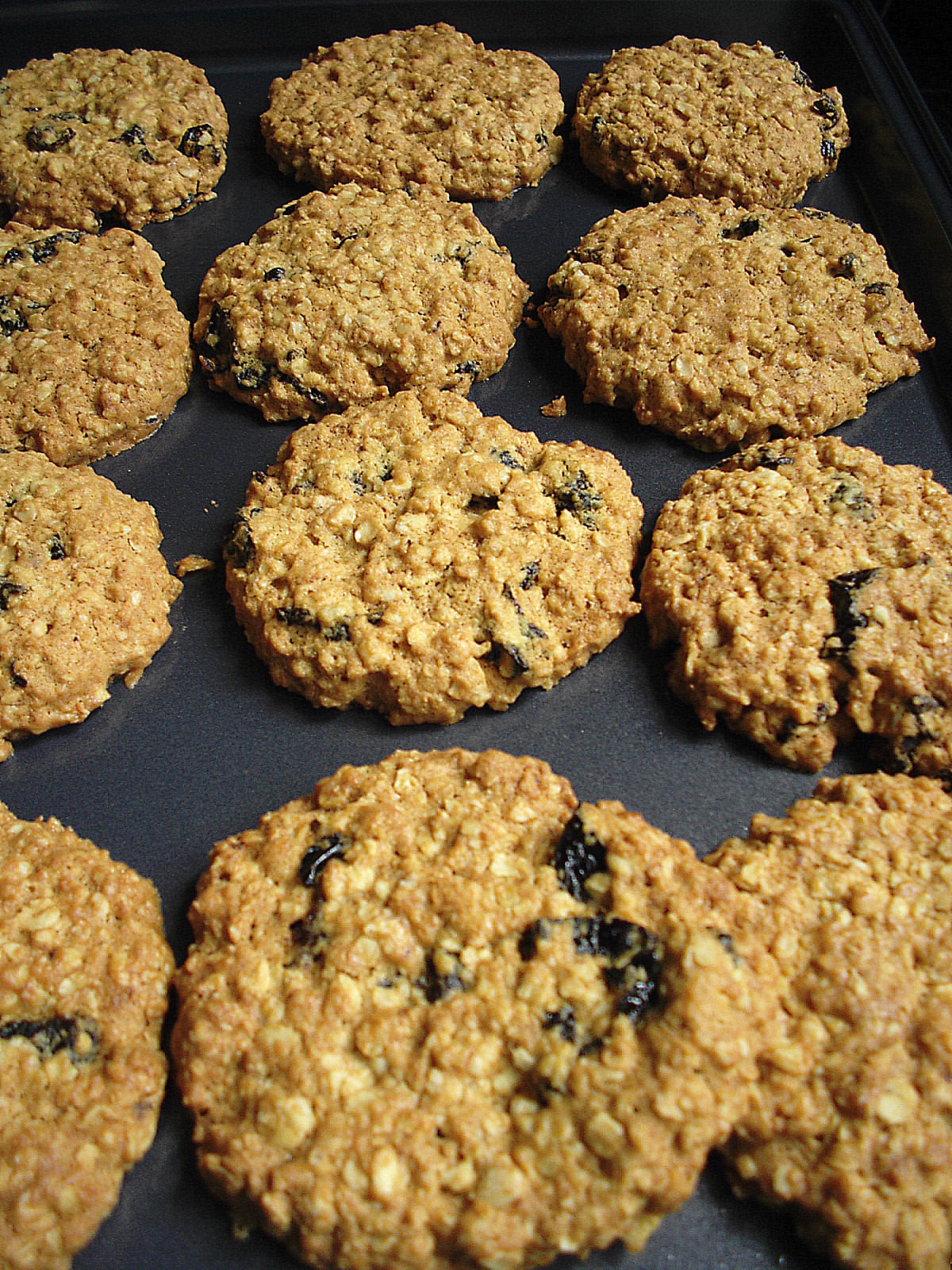 OATMEAL PRUNE COOKIES