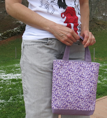 Mini tote bag - Back of the bag