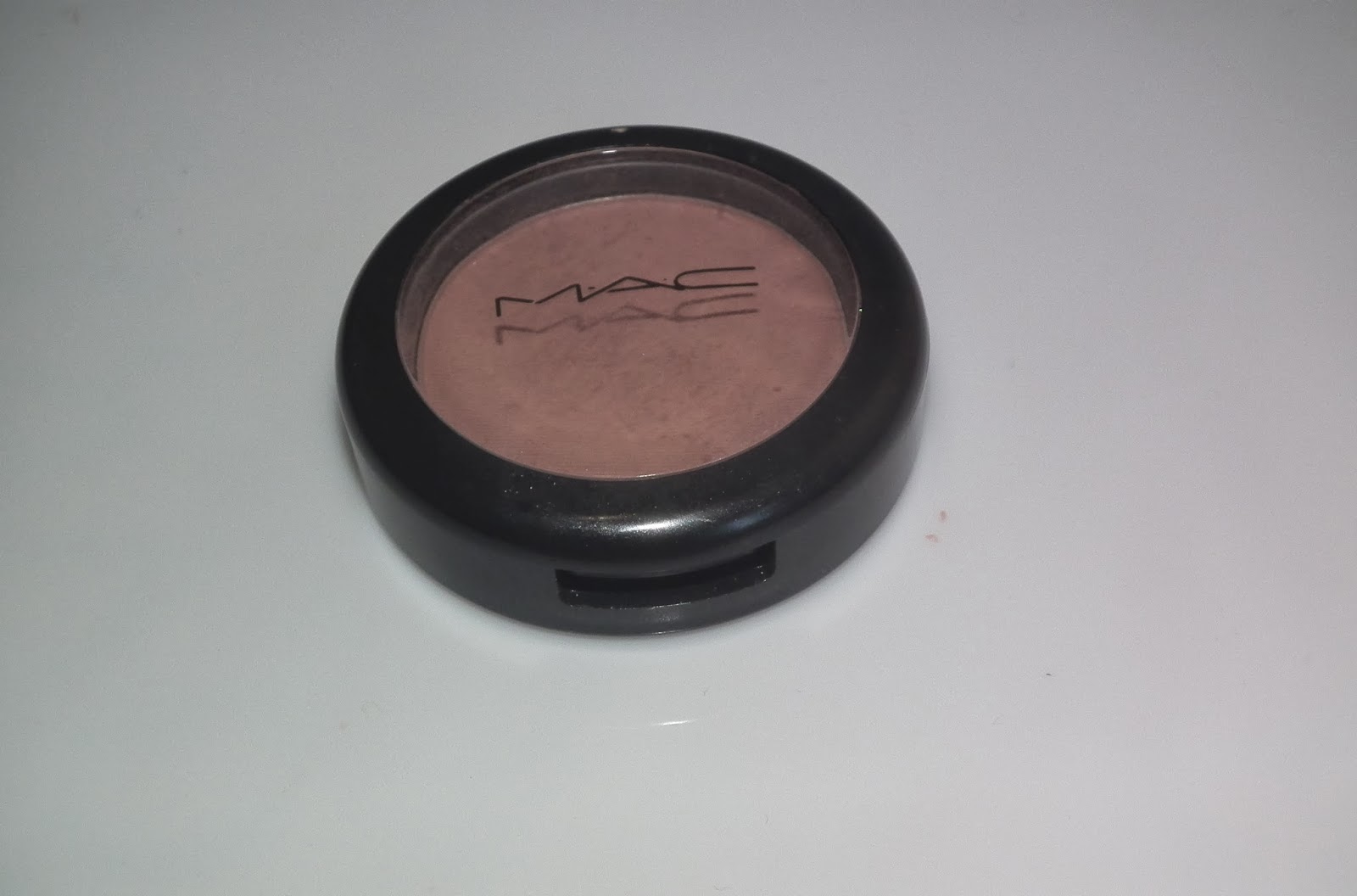 MAC COSMETICS Powder Blush Prism Swatches