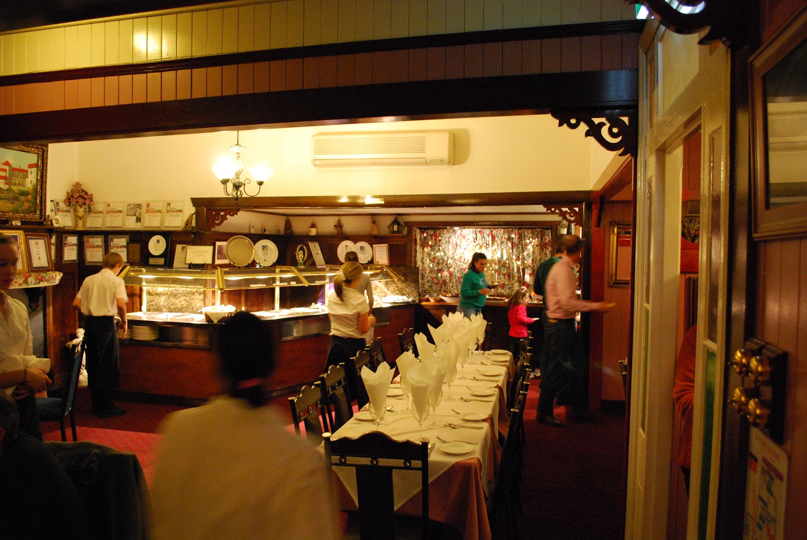 Food Trek Reviews Anna’s Restaurant