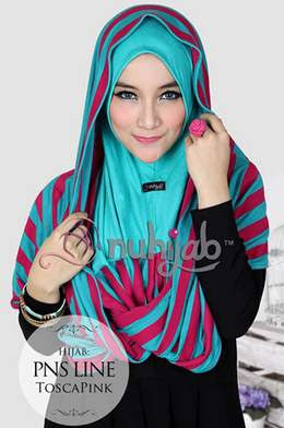 Aneka Model Hijab Trendy Untuk Lebaran merupakan salah satu model dan desain hijab modern yang pastinya akan sangat dicari oleh Aneka Model Hijab Trendy Untuk Lebaran