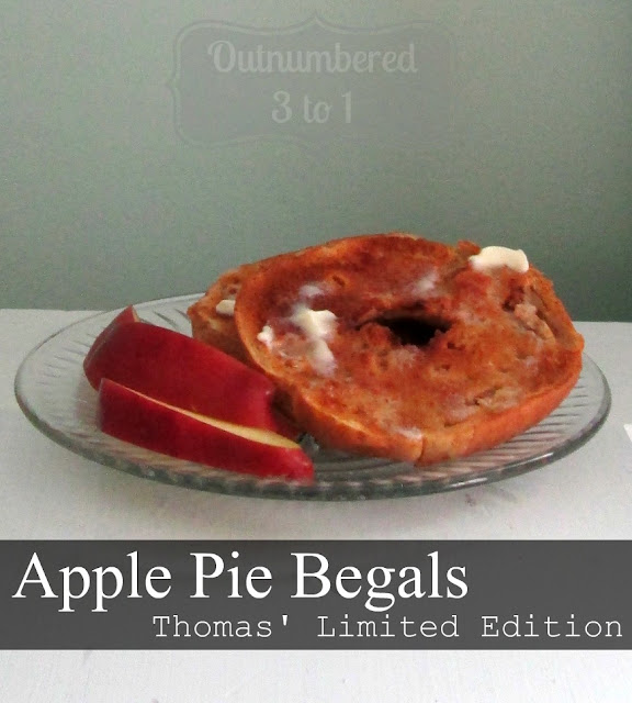 Limited Edition Apple Pie Bagels Thomas'