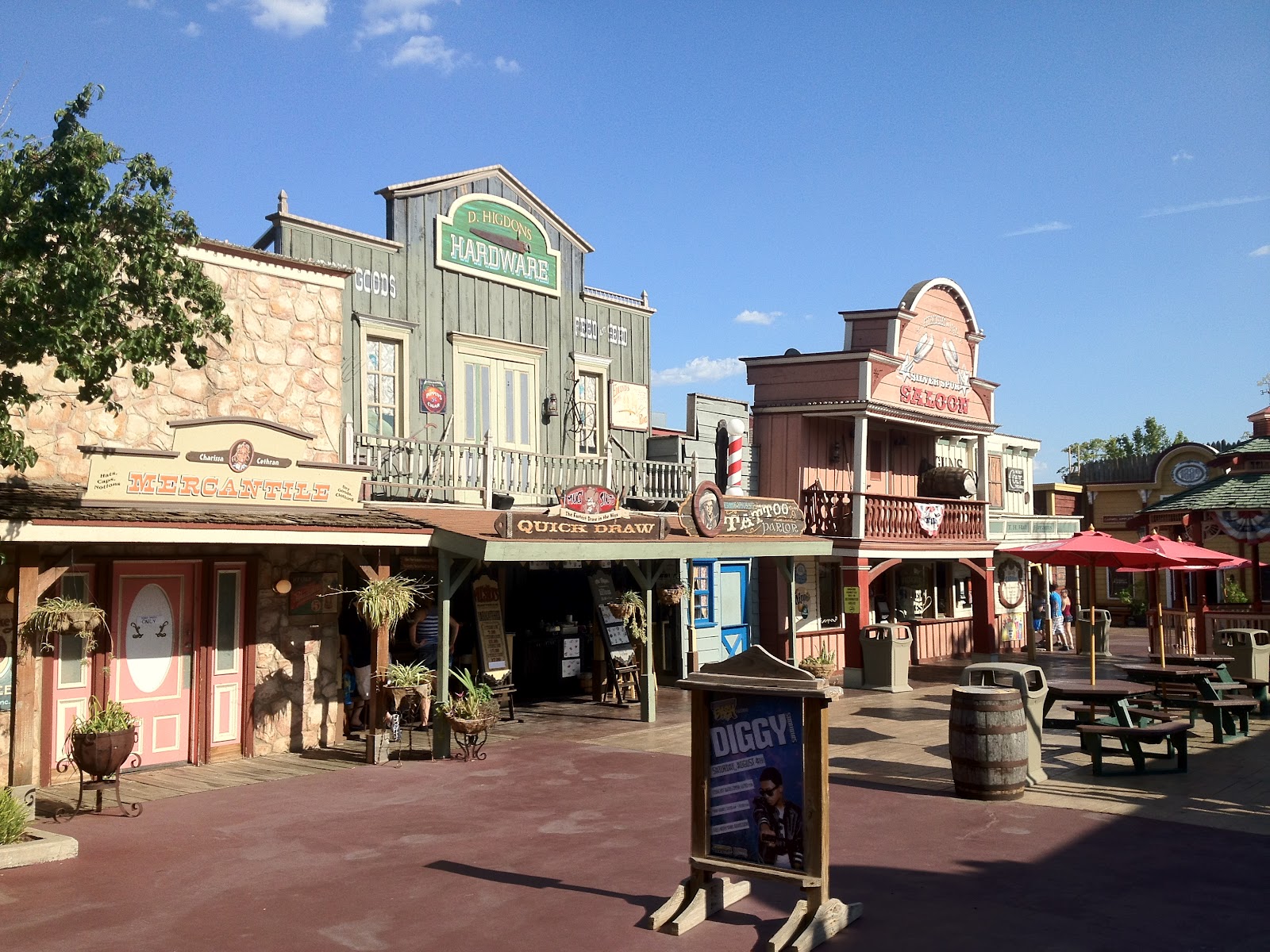 Hannah Explains It All Frontier City