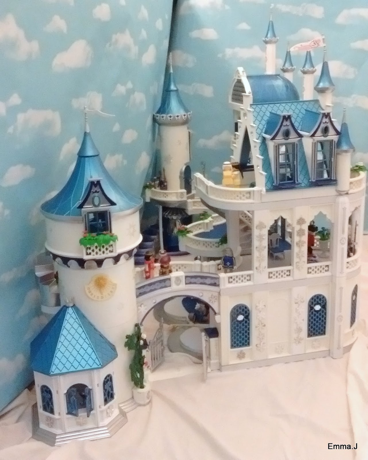 Grand Frozen Palace Emma.J's Playmobil