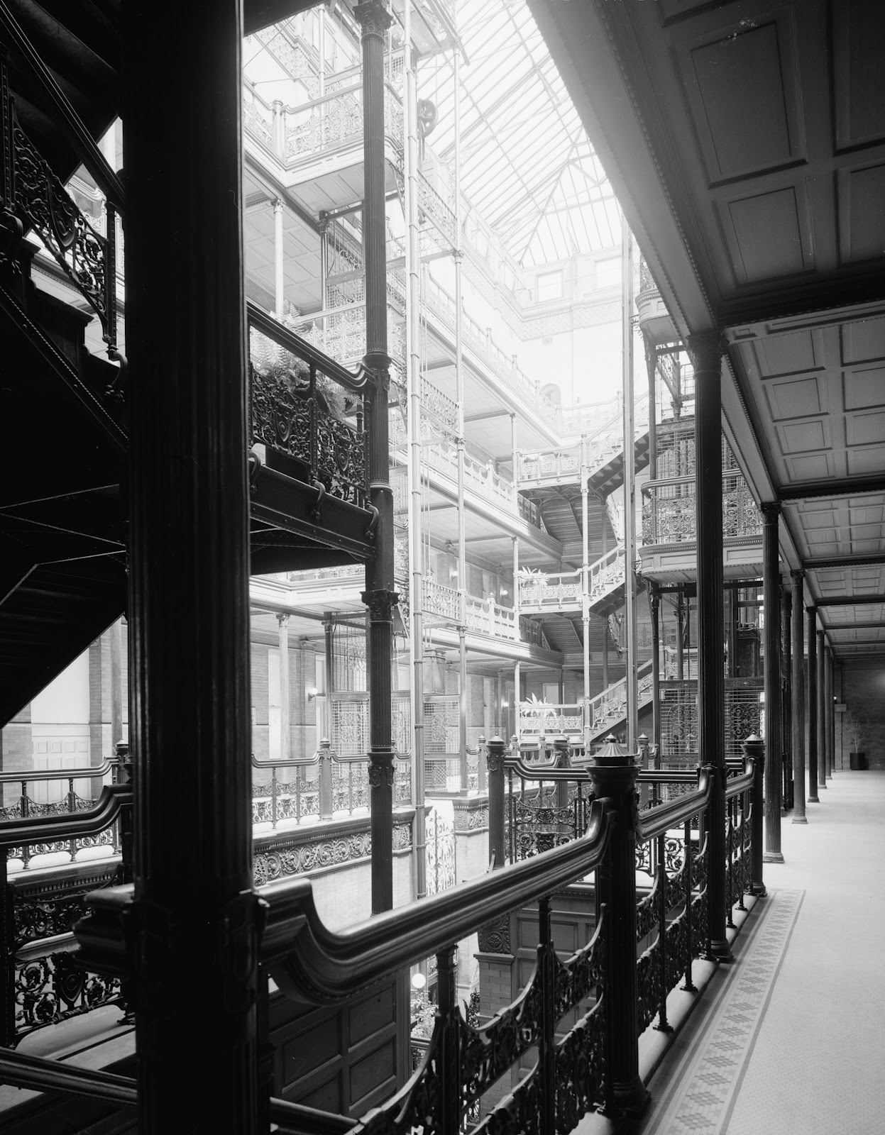 Archithings Arquitectura y Cine Bradbury Buiding Archithings Arquitectura y Cine Bradbury Buiding