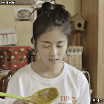 사랑을 하면 여자는 변한다(feat 응답하라).gif | 인스티즈