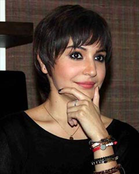 29 Short Hairstyles For Women Bling Sparkle