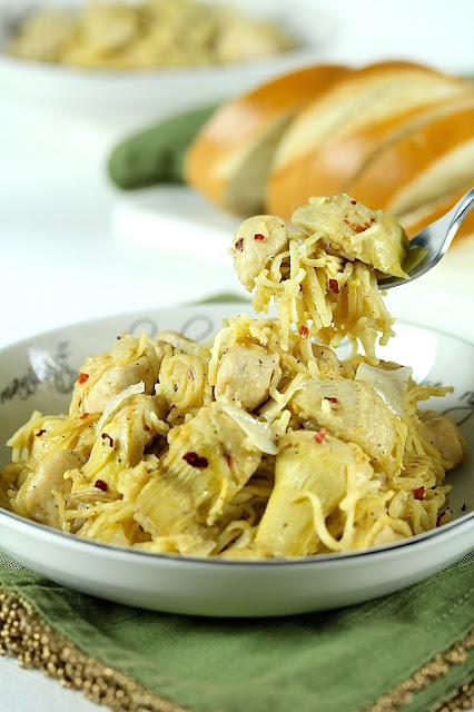 SPICY ARTICHOKE CHICKEN PASTA SPICY ARTICHOKE CHICKEN PASTA
