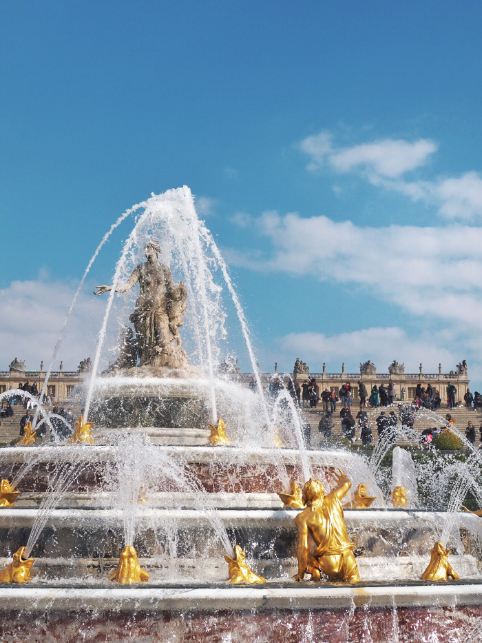 Fontaine dans les jardins du château de Versailles