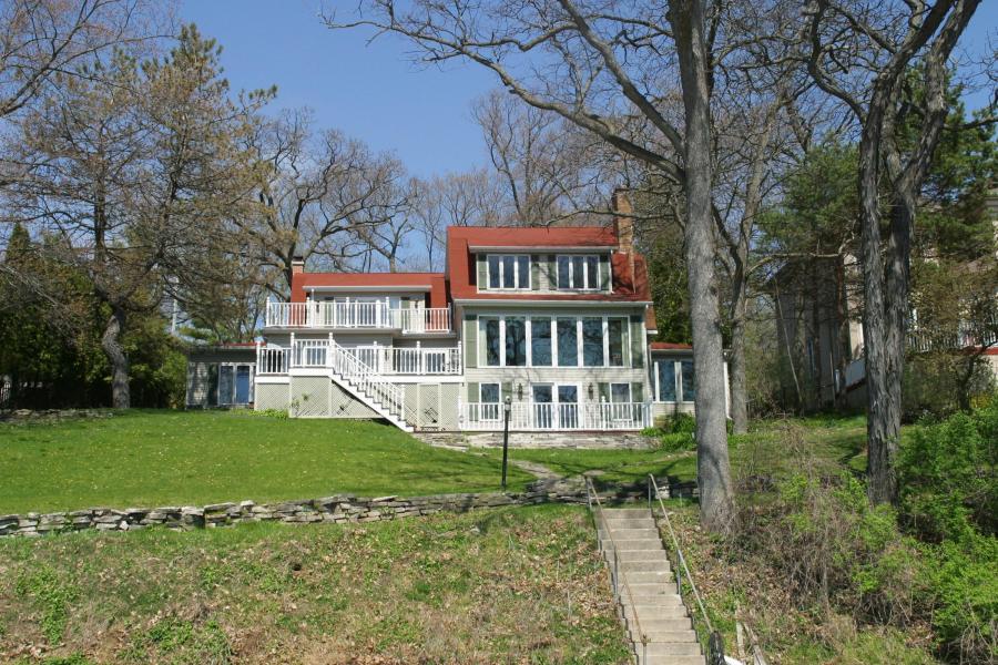 Summer Heats up Sales on Delavan Lake, WI