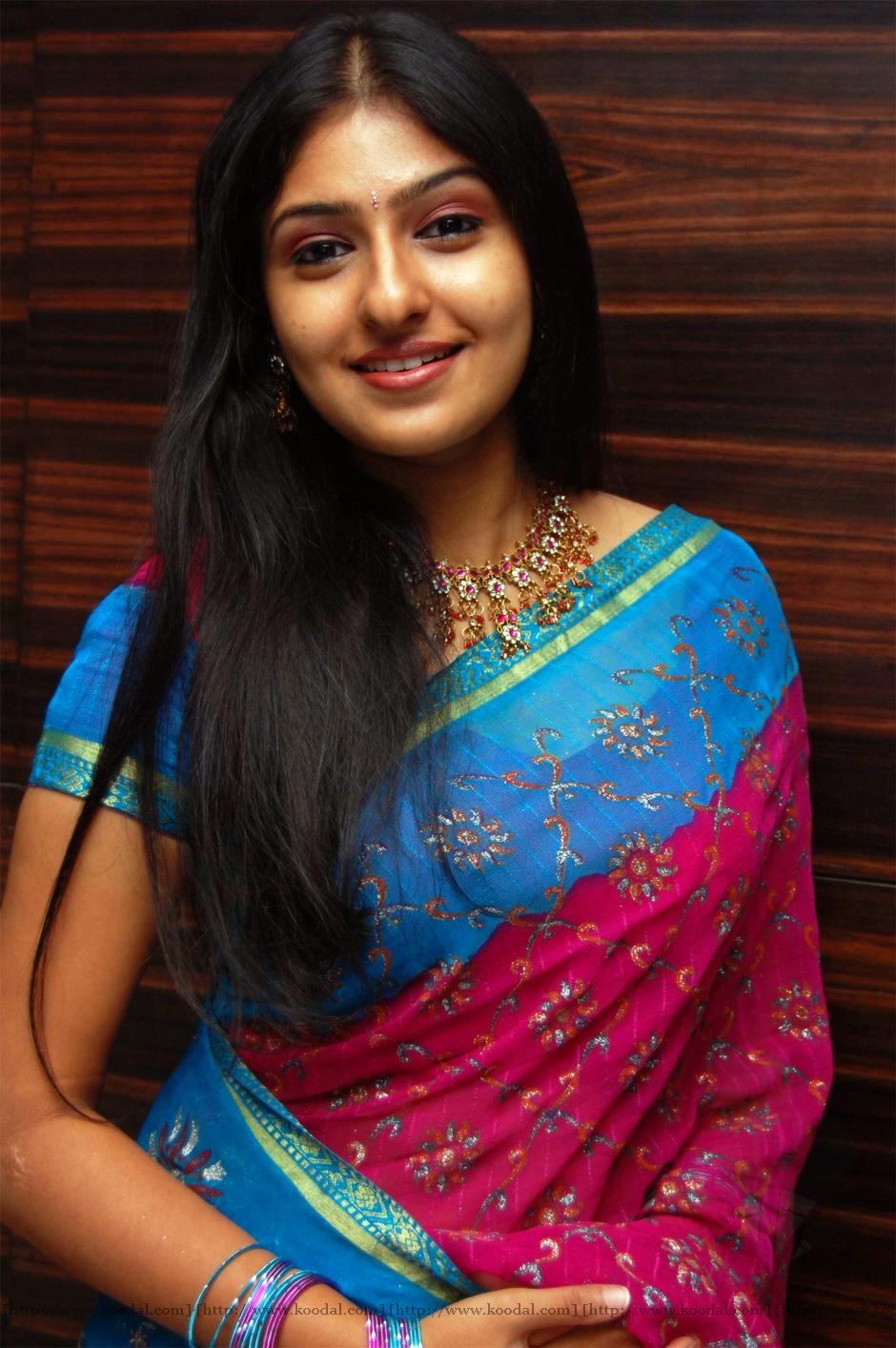Download this Tamil Actress Saree... picture