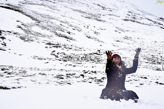 Yumsamdeong Snowing Yumsamdeong Snowing: Photo by Jayashree Sengupta @DoiBedouin