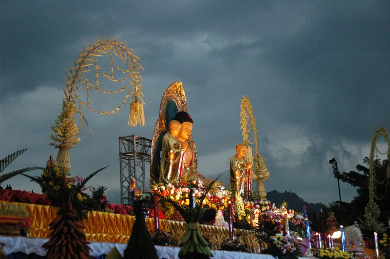 POCK ROCK ADVENTURER  Gowes Joglosemar-Borobudur Hari Waisak