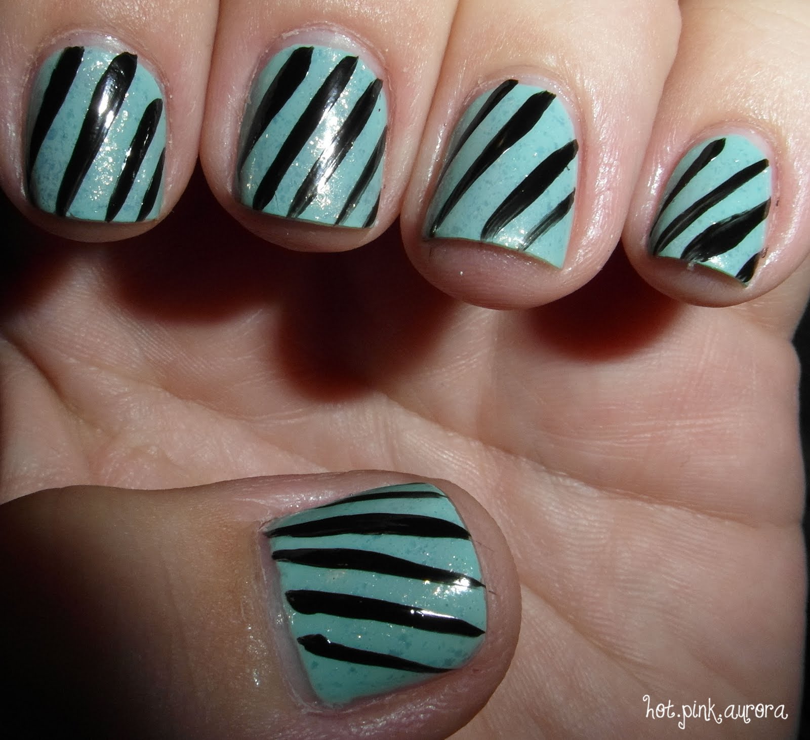 hotpinkaurora "For Audrey" Lattice Nail Art + Tutorial