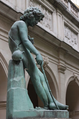 Voyage par Lyon, palais Saint Pierre, Lyon, Sculptures, Jean François Legendre Héral, Giotto, 