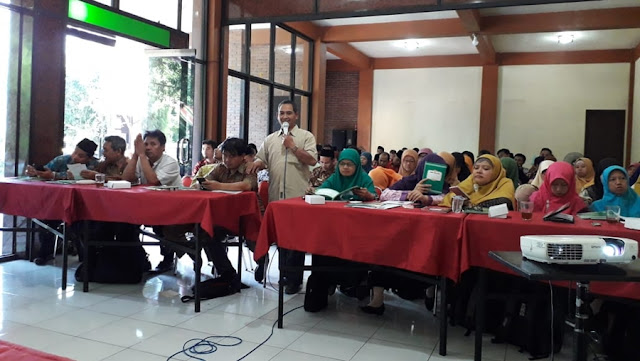 Peran Keluarga Dalam Gerakan Literasi Sekolah Bidang Studi Agama Islam Peran Keluarga Dalam Gerakan Literasi Sekolah Bidang Studi Agama Islam