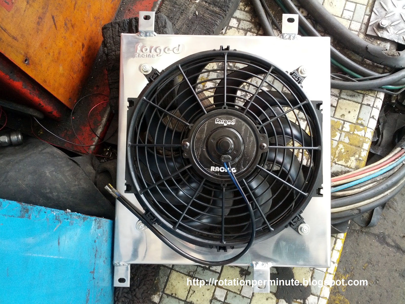 . Rotation / Minute .: Forged Racing Radiator Fan With Shroud Kit