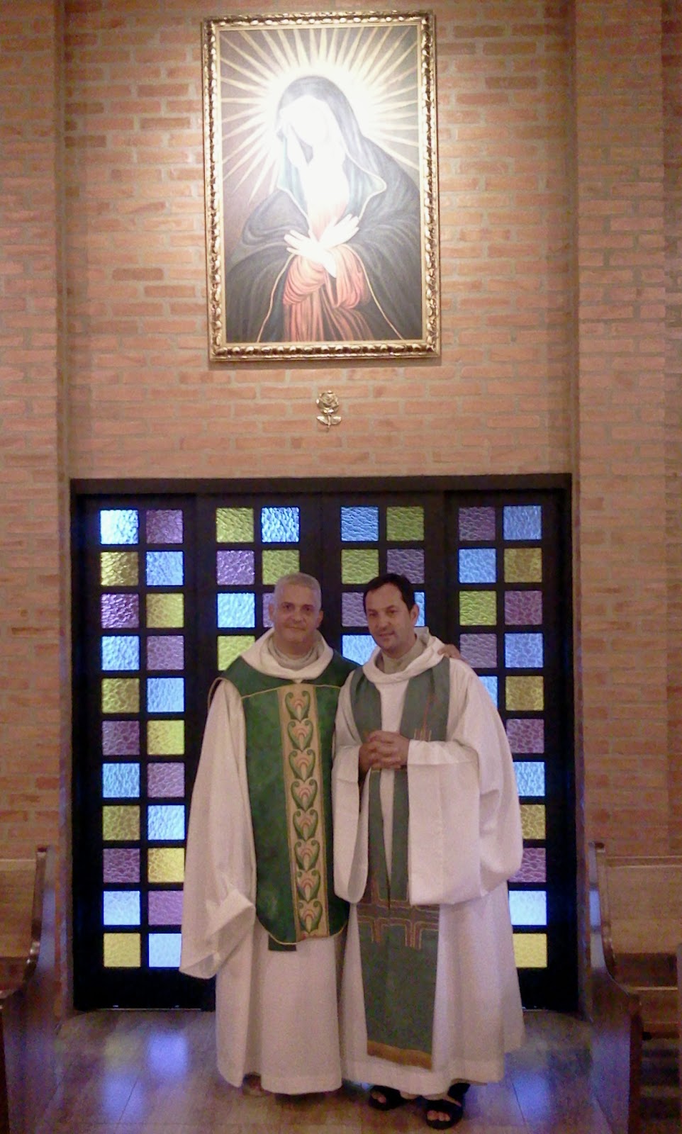 Visita do Pe. Igror (Fundador dos Irmãos de Jesus Misericordioso) Irmãos de Jesus Visita do Pe. Igror (Fundador dos Irmãos de Jesus Misericordioso) Irmãos de Jesus