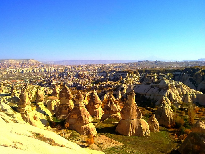 Fairy Chimneys, Menara-menara Indah di Turki Fairy Chimneys, Menara-menara Indah di Turki