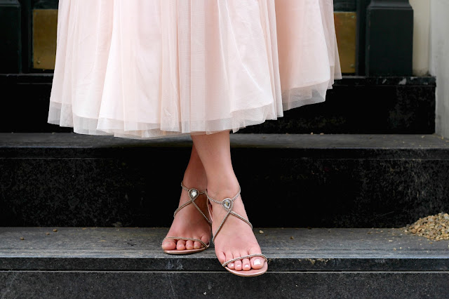 how to style a tulle skirt