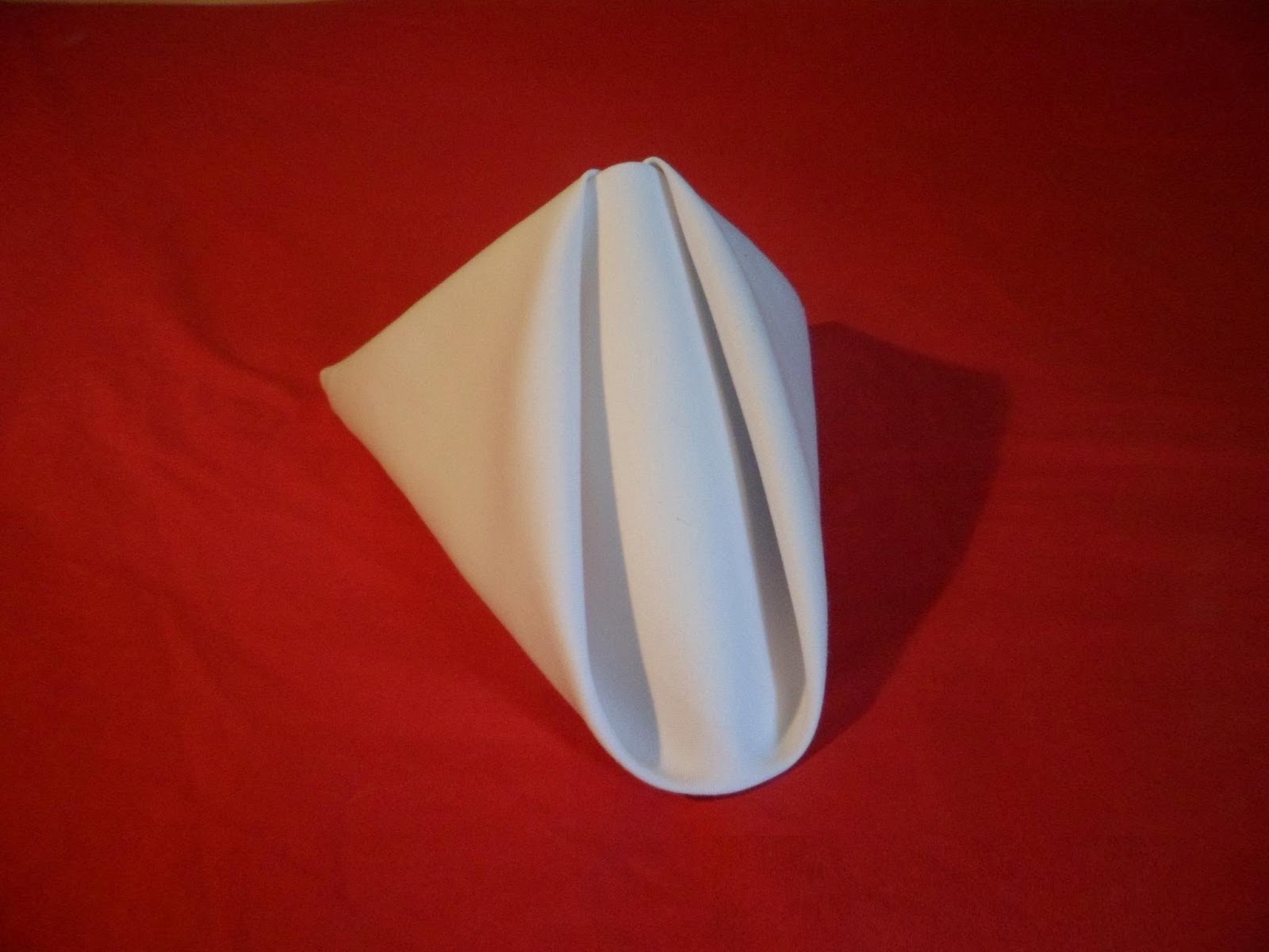 Prosedur Napkin Folding Tata Hidang