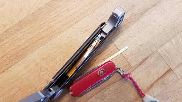 Pliers.jpg
