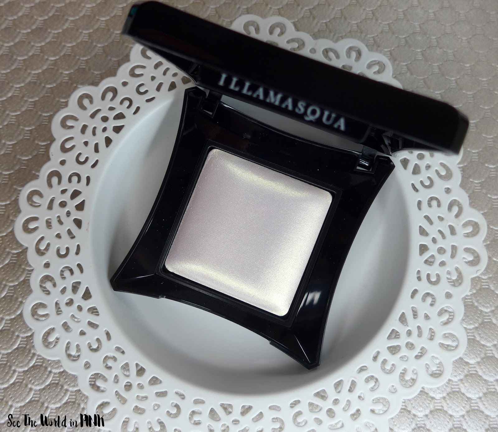 Illamasqua Beyond Powder Highlighter in "Deity" Tryon and Review