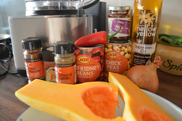 Ingredients required to make squash & bean burgers